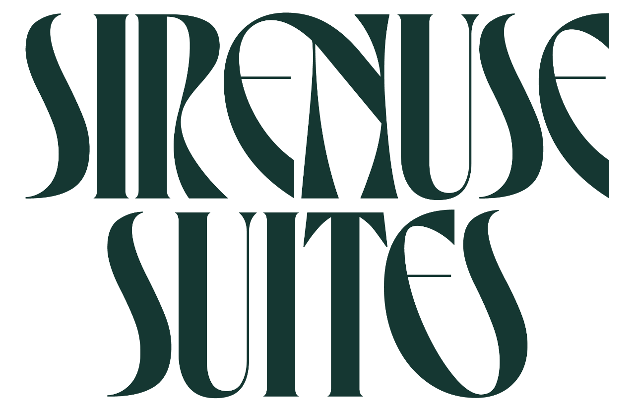 sirenusesuites.com